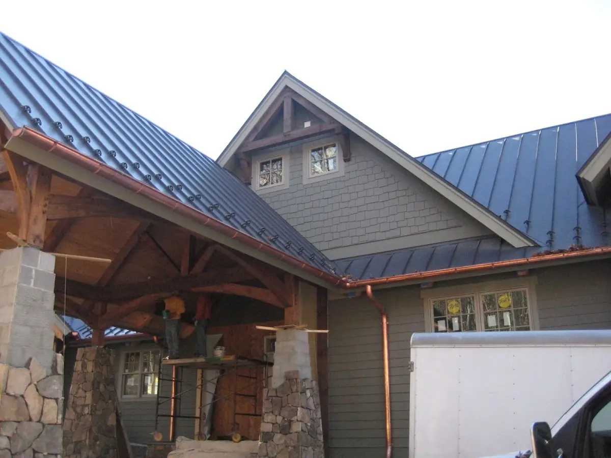 Craftsman Roofing team delivering quality roofing work in Long Beach
